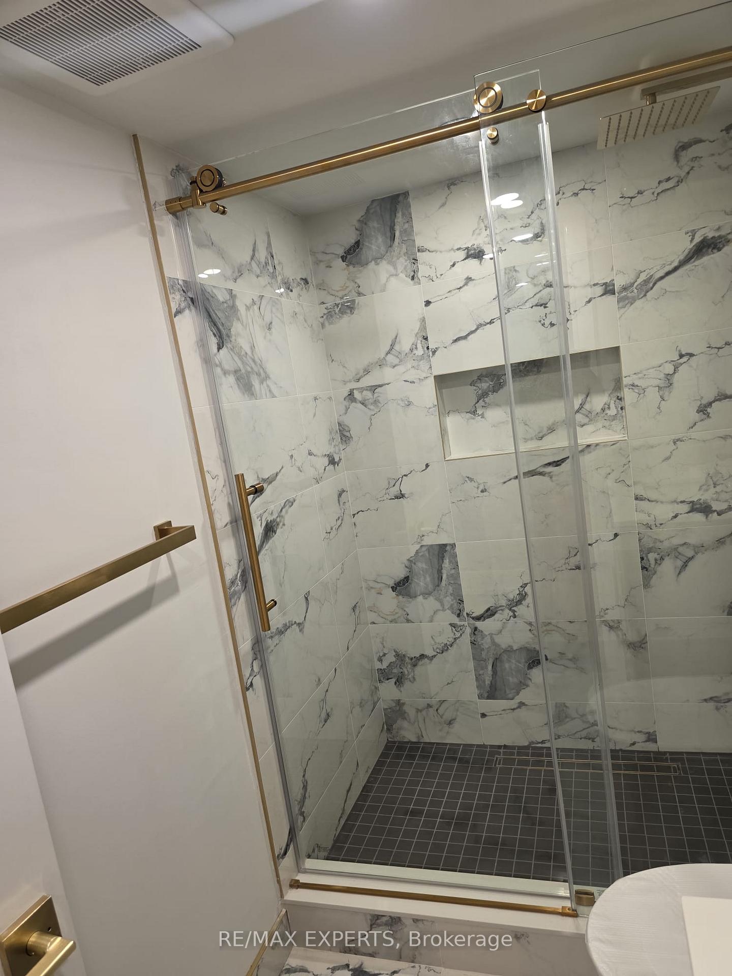 Photo 11 of Unit Bsmt, 3 Appleaire Crescent, Brampton, Sandringham-Wellington — HOMEH
