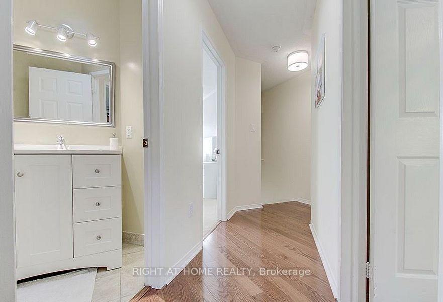 Photo 18 of 28 Bates Court, Barrie, Painswick North — HOMEH