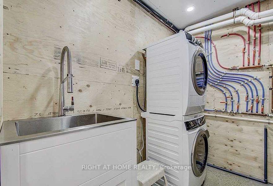 Photo 24 of 28 Bates Court, Barrie, Painswick North — HOMEH