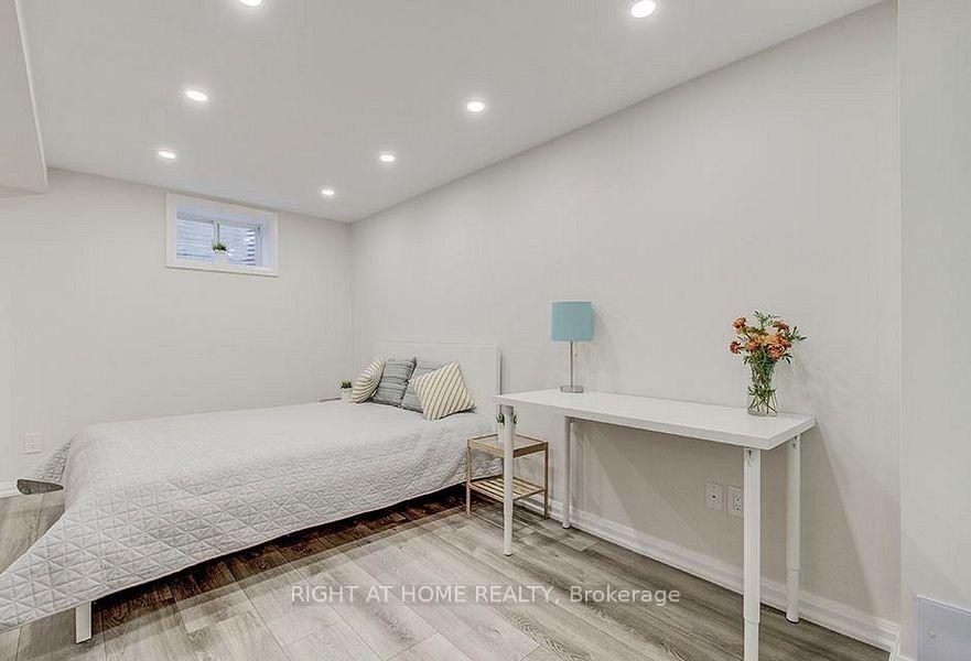 Photo 28 of 28 Bates Court, Barrie, Painswick North — HOMEH