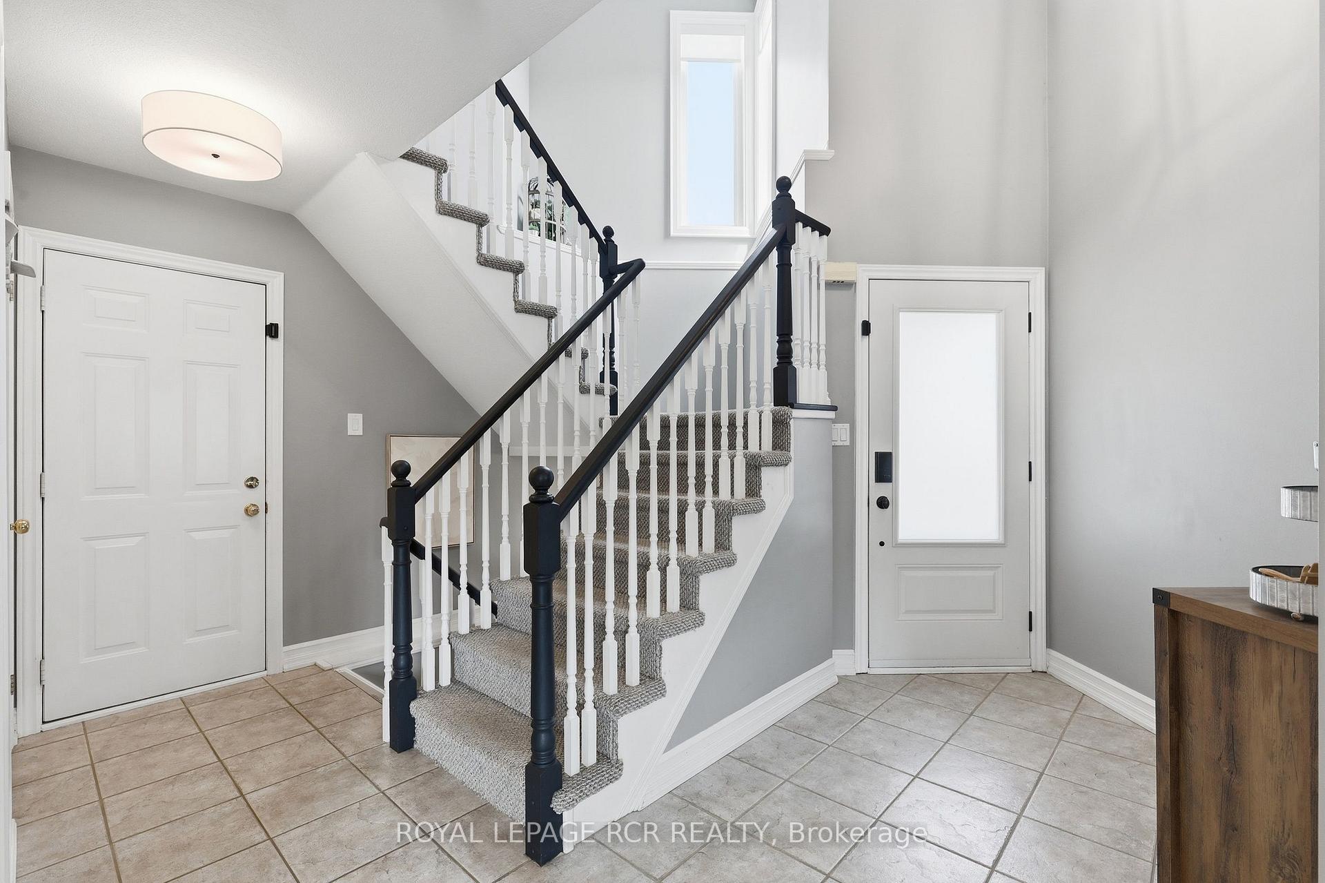 Photo 6 of 42 Glengarry Road, Orangeville — HOMEH