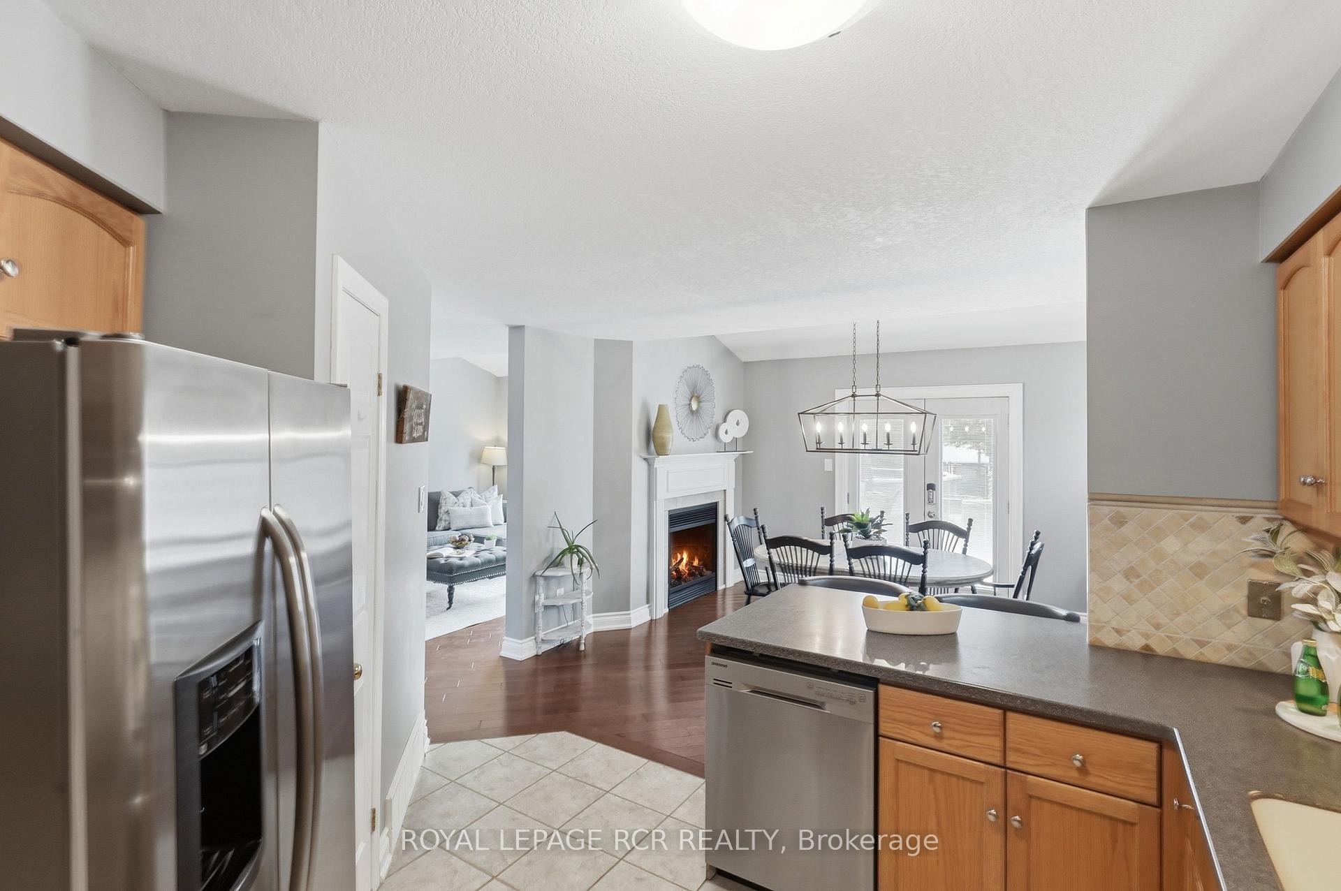 Photo 14 of 42 Glengarry Road, Orangeville — HOMEH