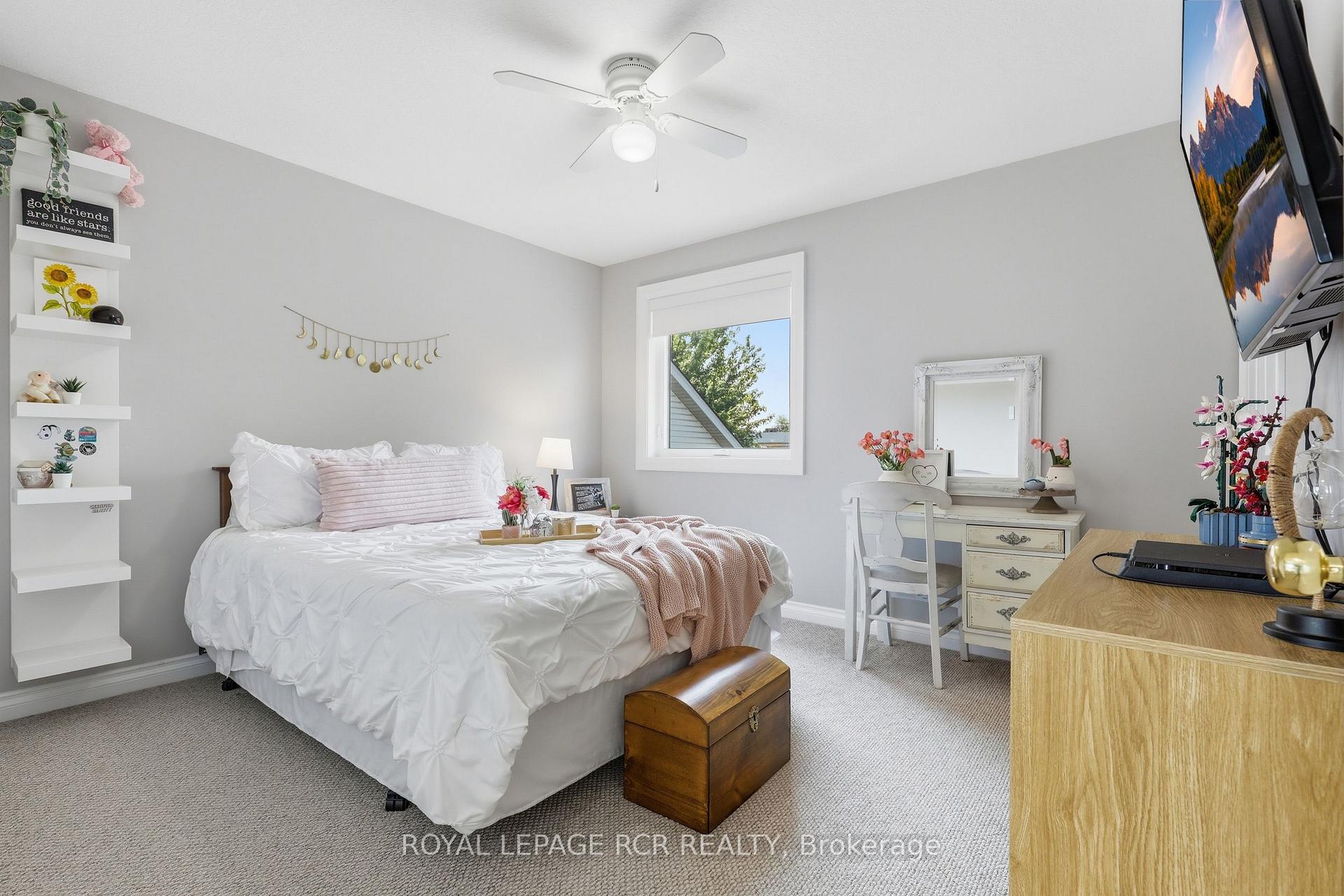 Photo 27 of 42 Glengarry Road, Orangeville — HOMEH