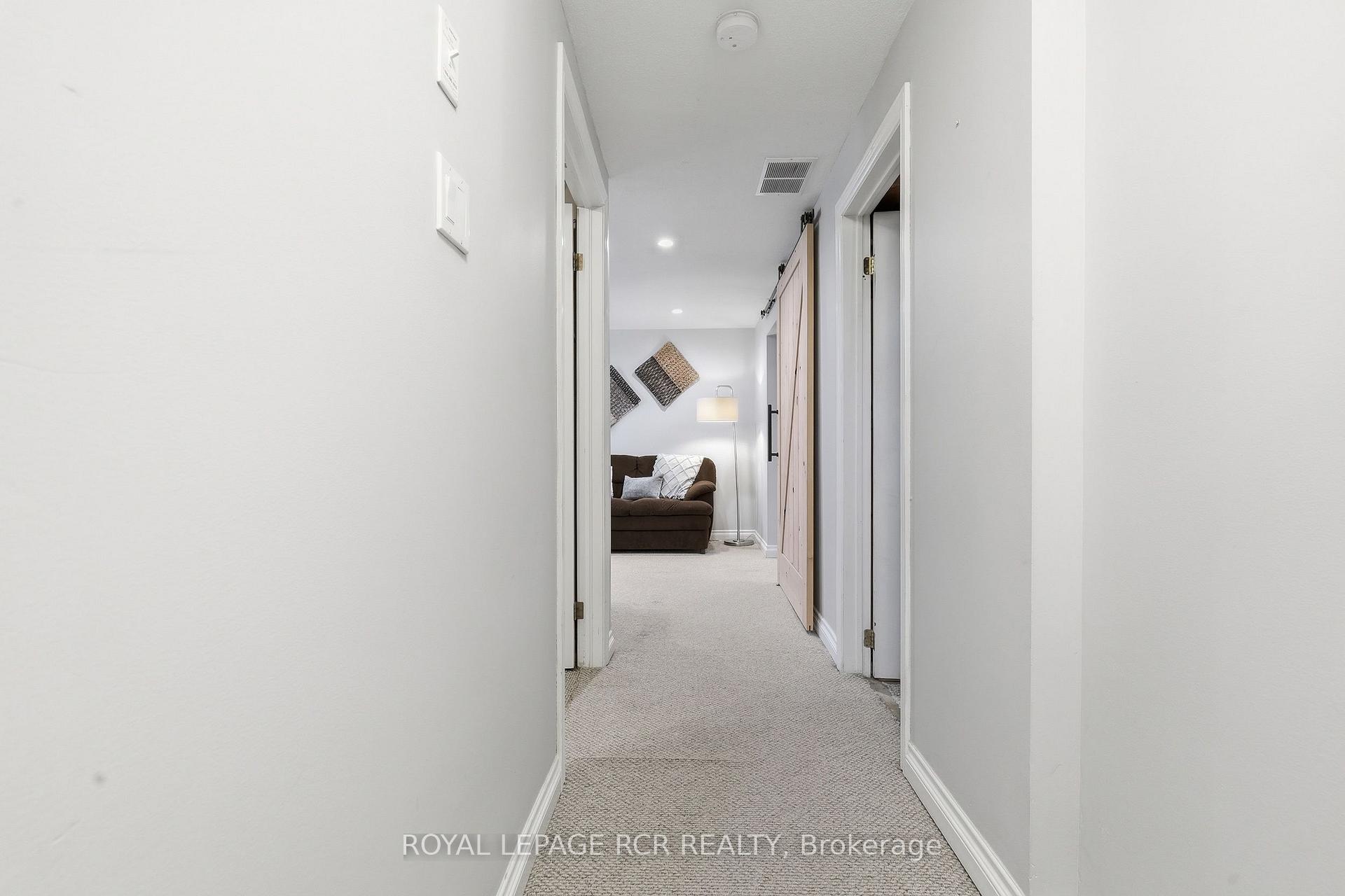 Photo 29 of 42 Glengarry Road, Orangeville — HOMEH