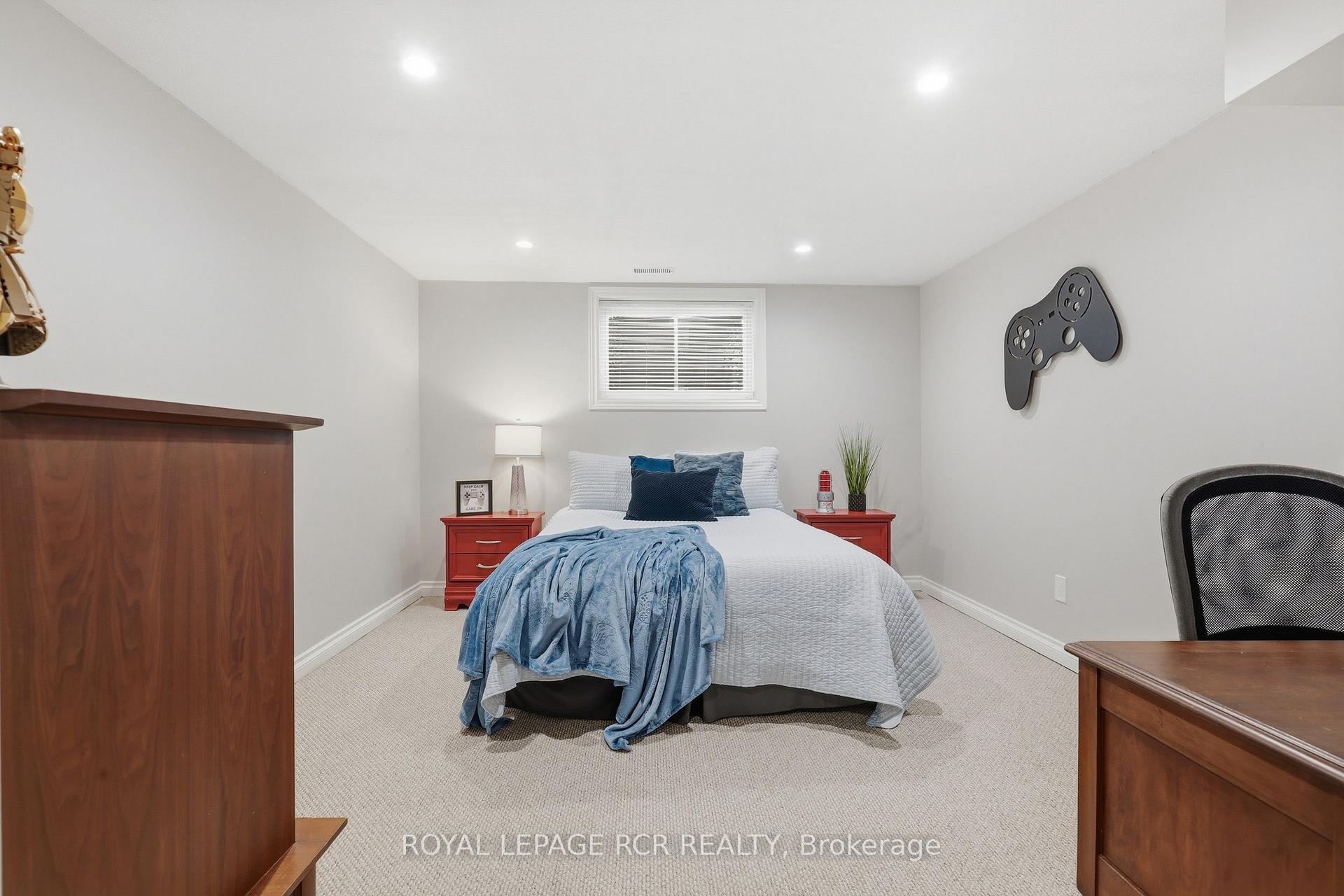 Photo 34 of 42 Glengarry Road, Orangeville — HOMEH