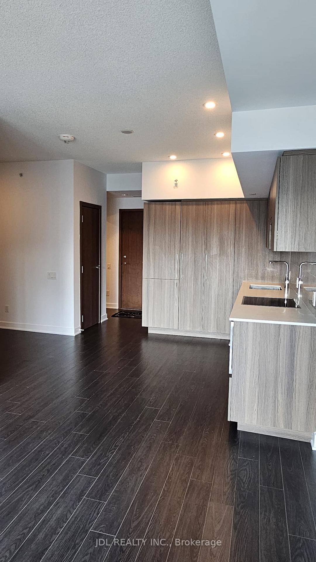 Photo 8 of Unit 3708, 19 Bathurst Street, Toronto, Waterfront Communities — HOMEH
