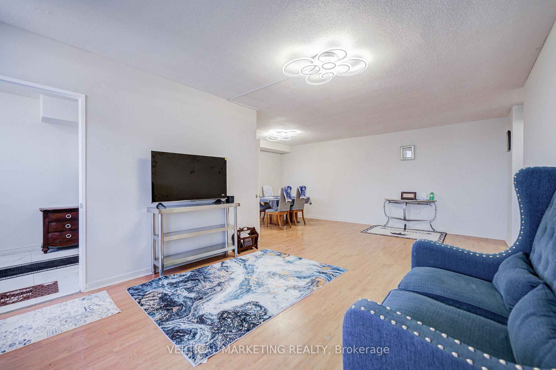 Photo 7 of Unit PH07, 20 Gilder Drive E, Scarborough, Eglinton East — HOMEH