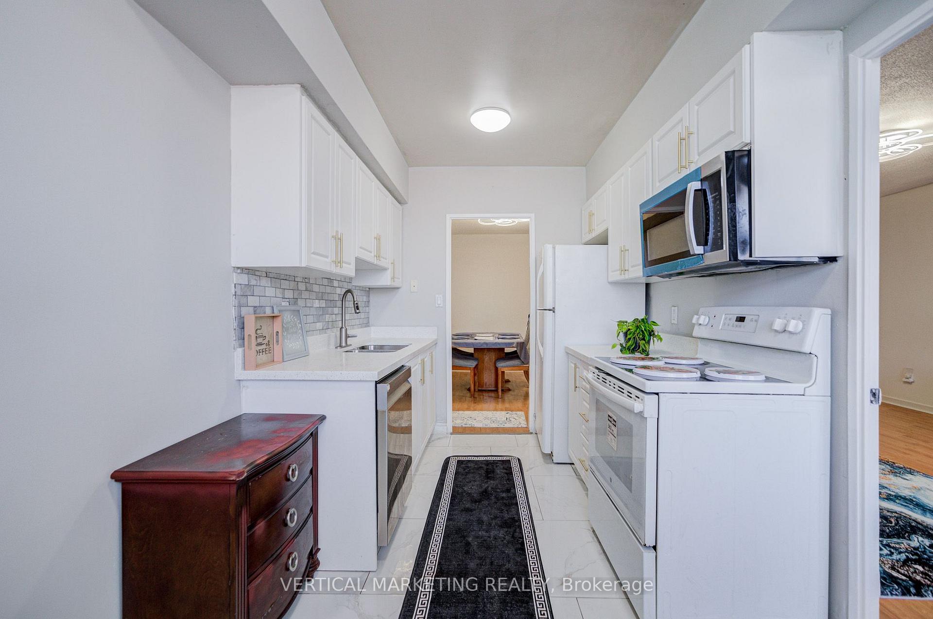 Photo 18 of Unit PH07, 20 Gilder Drive E, Scarborough, Eglinton East — HOMEH