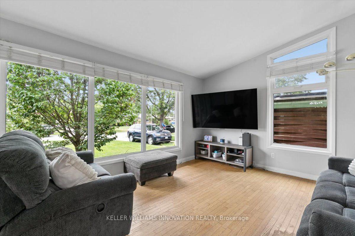 Photo 4 of 14 Cambridge Avenue, Kitchener, Heritage Park/Rosemount — HOMEH