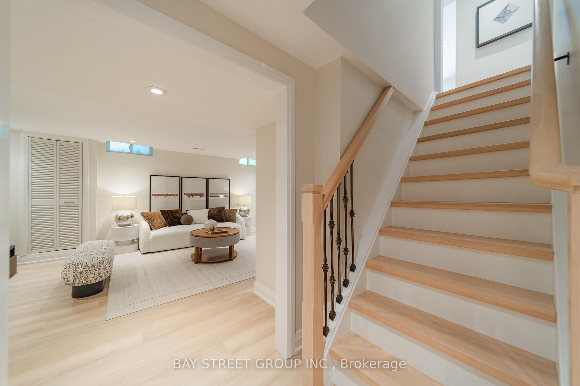 Photo 24 of 2366 Devon Road, Oakville, Ford — HOMEH