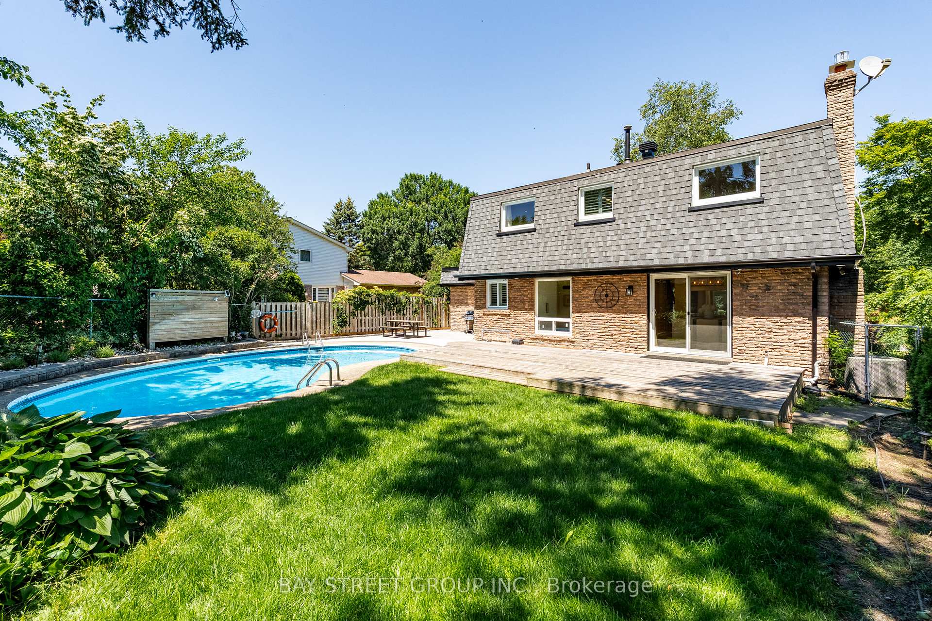 Photo 33 of 2366 Devon Road, Oakville, Ford — HOMEH