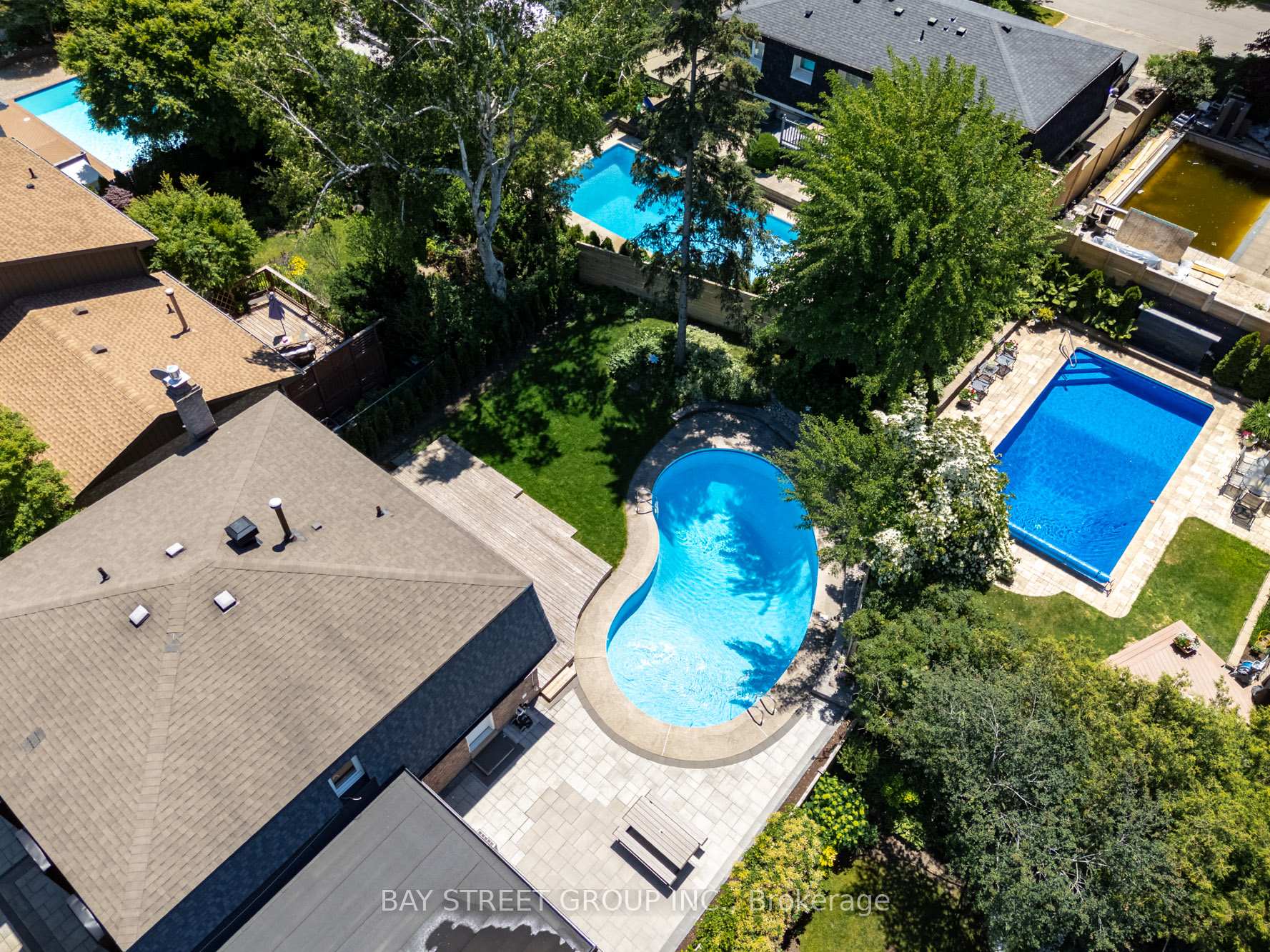 Photo 35 of 2366 Devon Road, Oakville, Ford — HOMEH