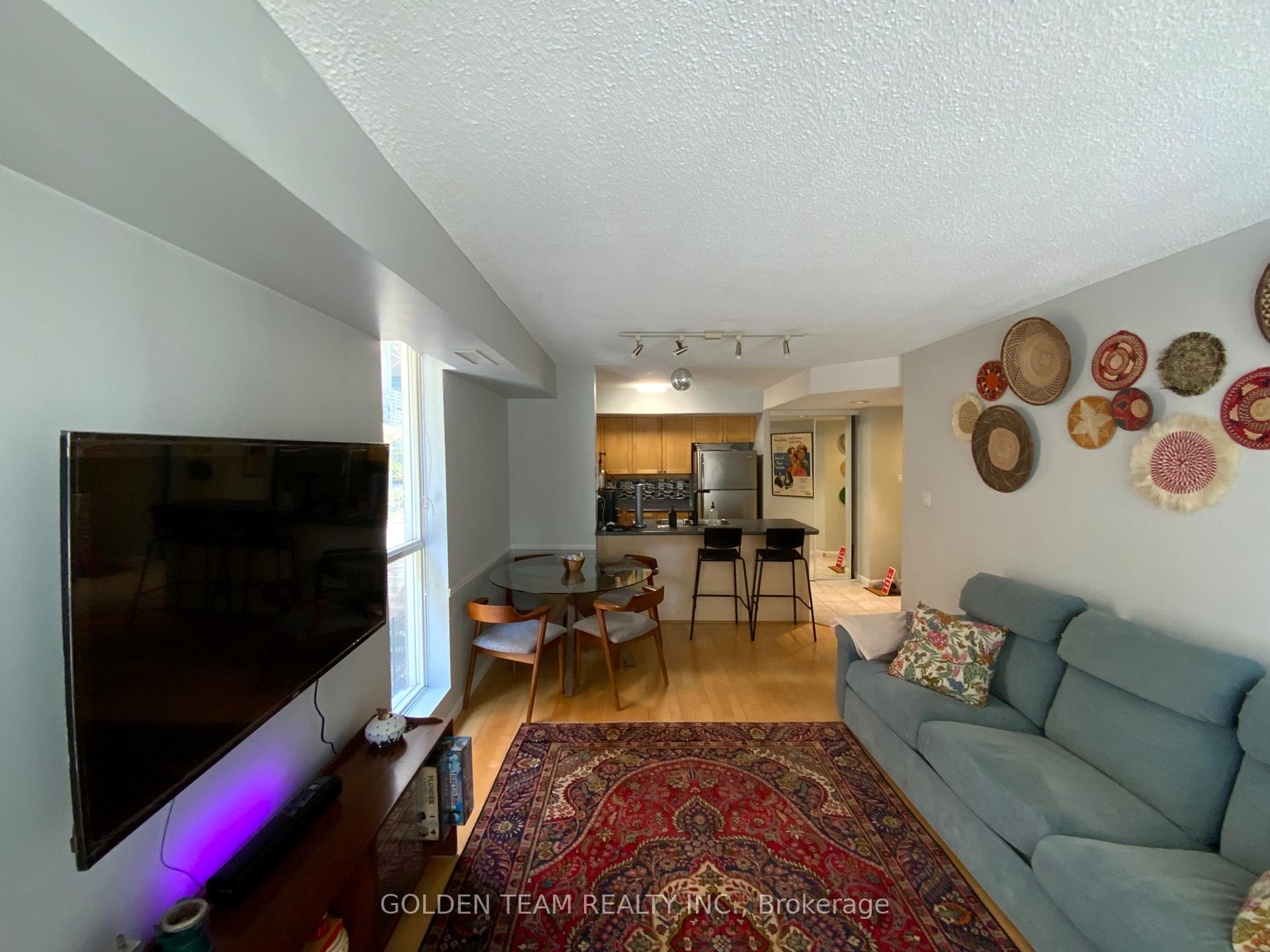 Photo 5 of Unit 209, 188 Redpath Avenue, Toronto, Mount Pleasant West — HOMEH