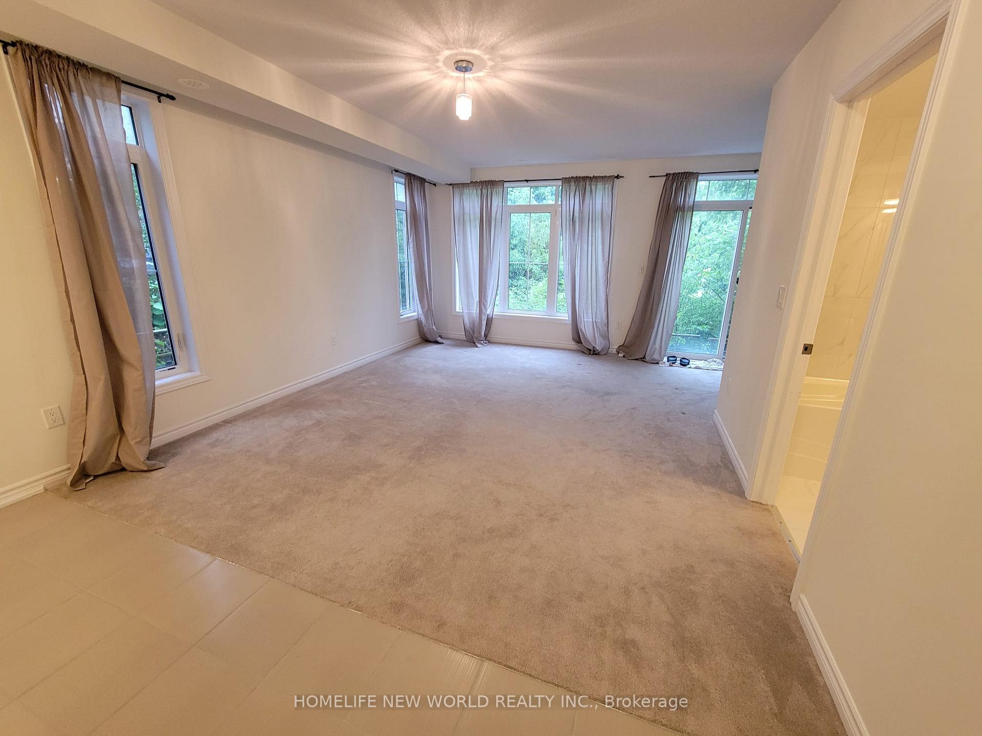 Photo 7 of Unit 36, 181 Parktree Drive, Vaughan, Maple — HOMEH