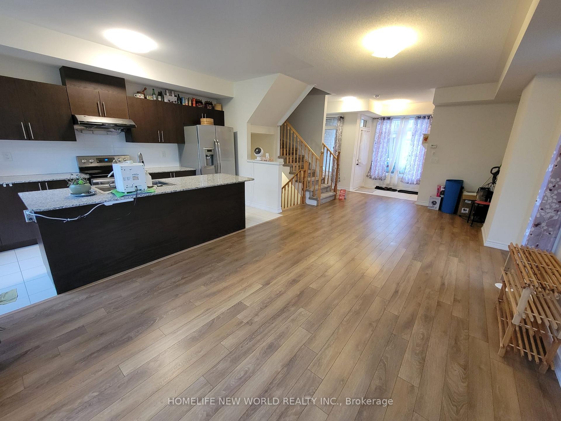 Photo 11 of Unit 36, 181 Parktree Drive, Vaughan, Maple — HOMEH