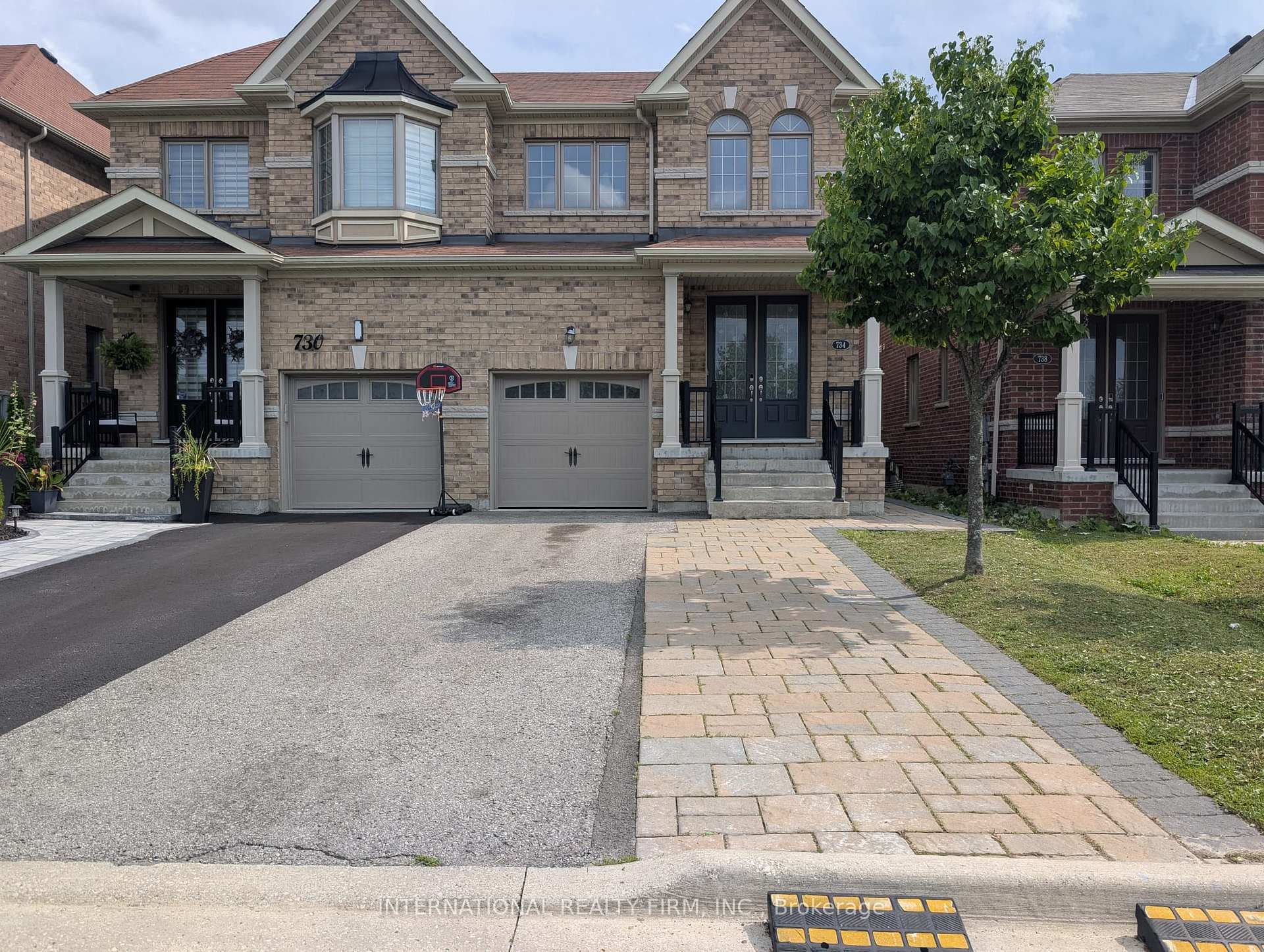 Photo 1 of Unit Main, 734 Yarfield Crescent, Newmarket, Glenway Estates — HOMEH