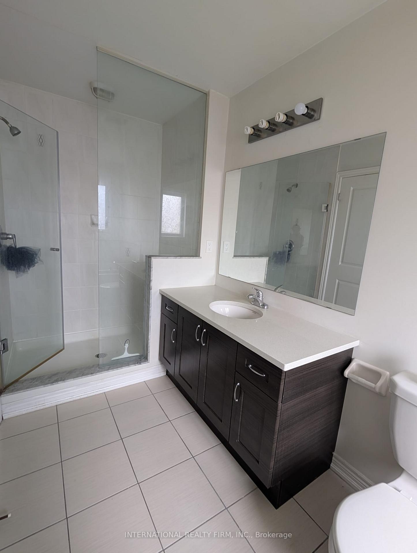 Photo 13 of Unit Main, 734 Yarfield Crescent, Newmarket, Glenway Estates — HOMEH
