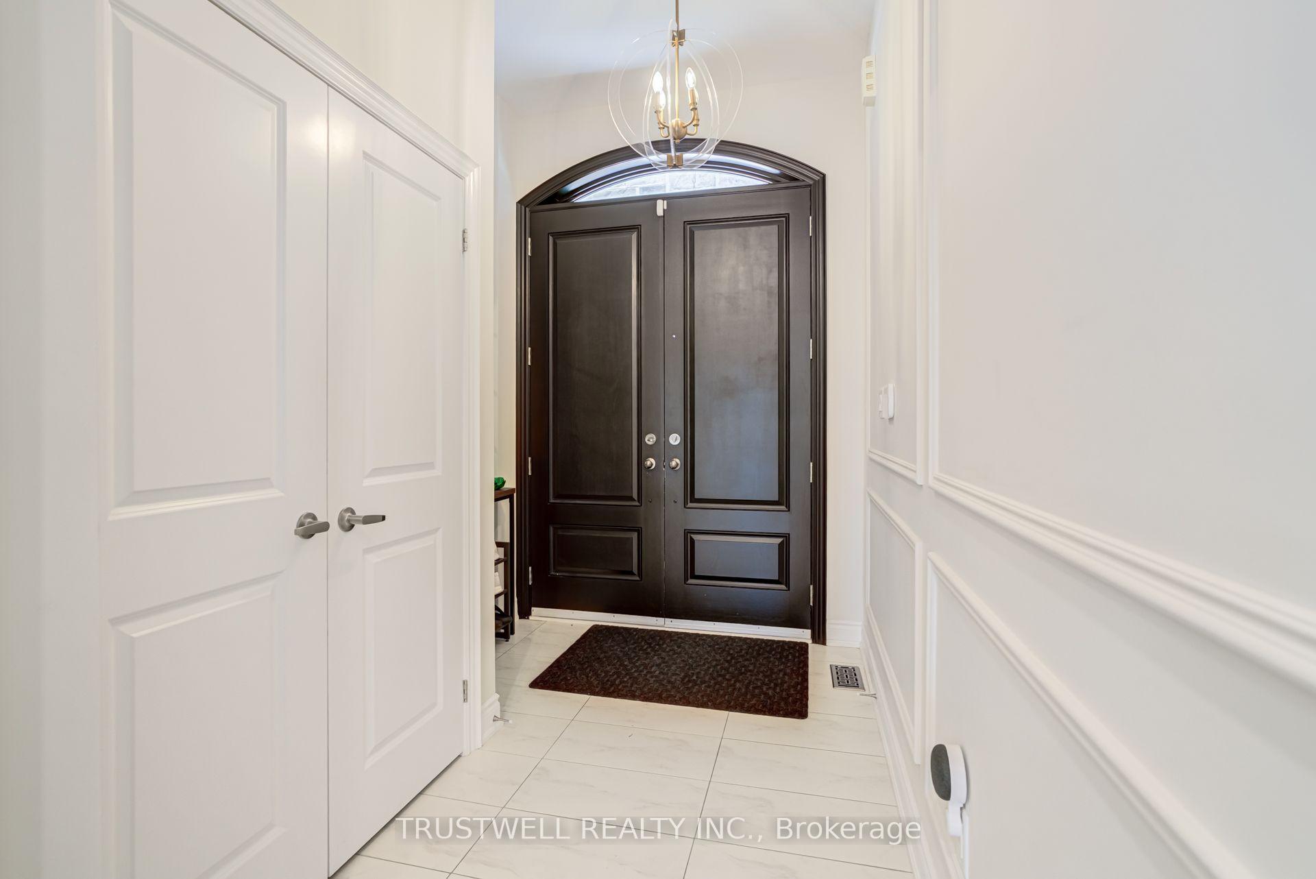 Photo 3 of 128 Hatton Garden Road, Vaughan, Vellore Village — HOMEH