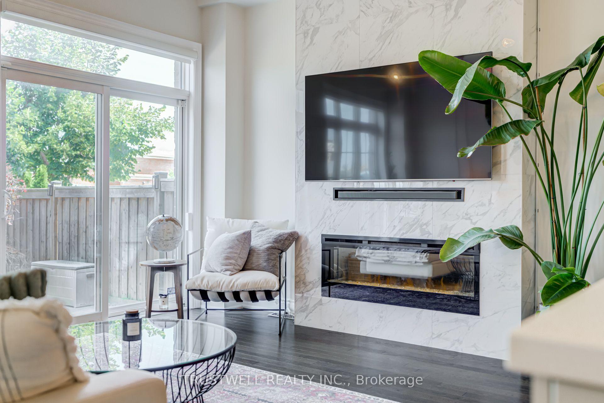 Photo 9 of 128 Hatton Garden Road, Vaughan, Vellore Village — HOMEH