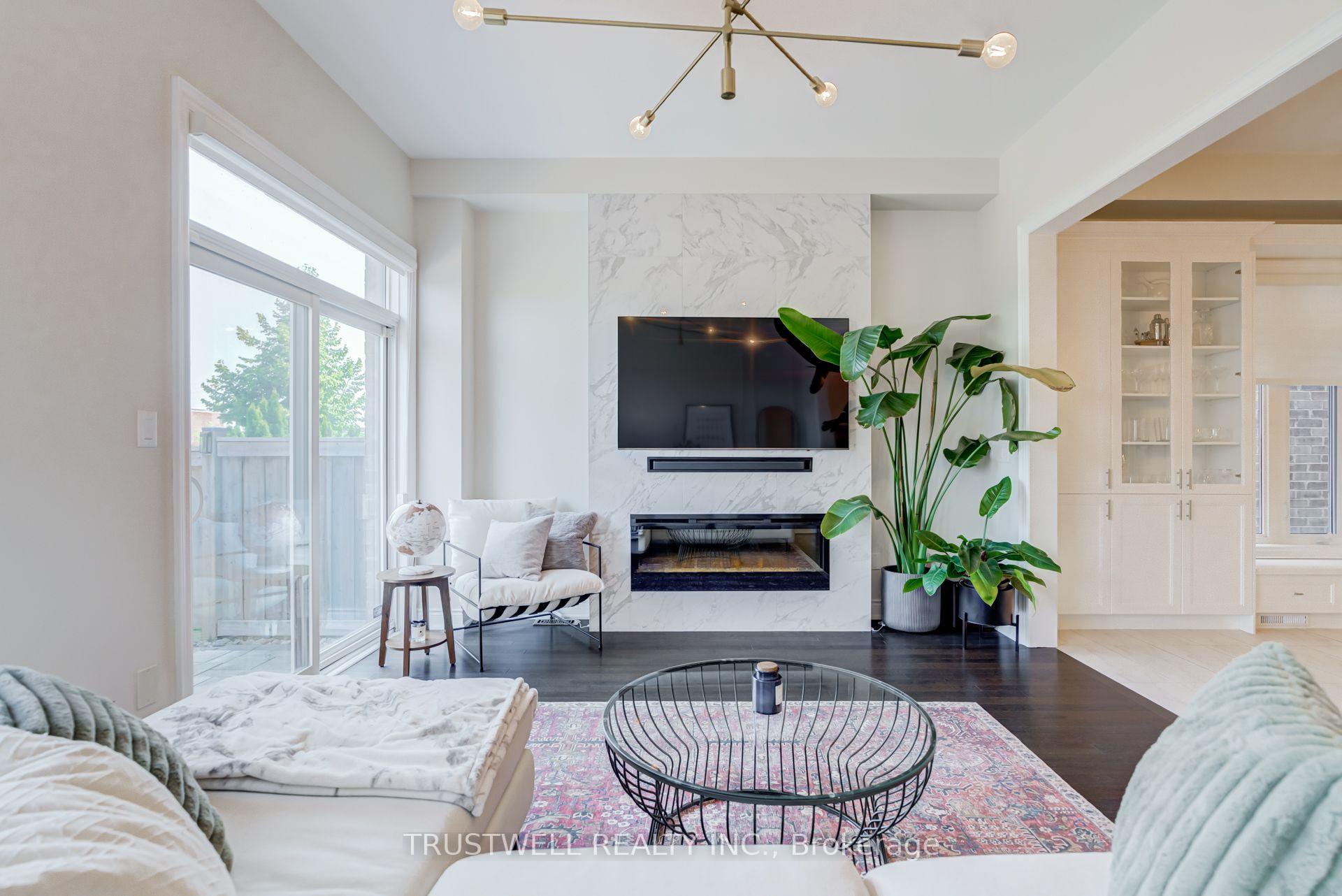 Photo 10 of 128 Hatton Garden Road, Vaughan, Vellore Village — HOMEH