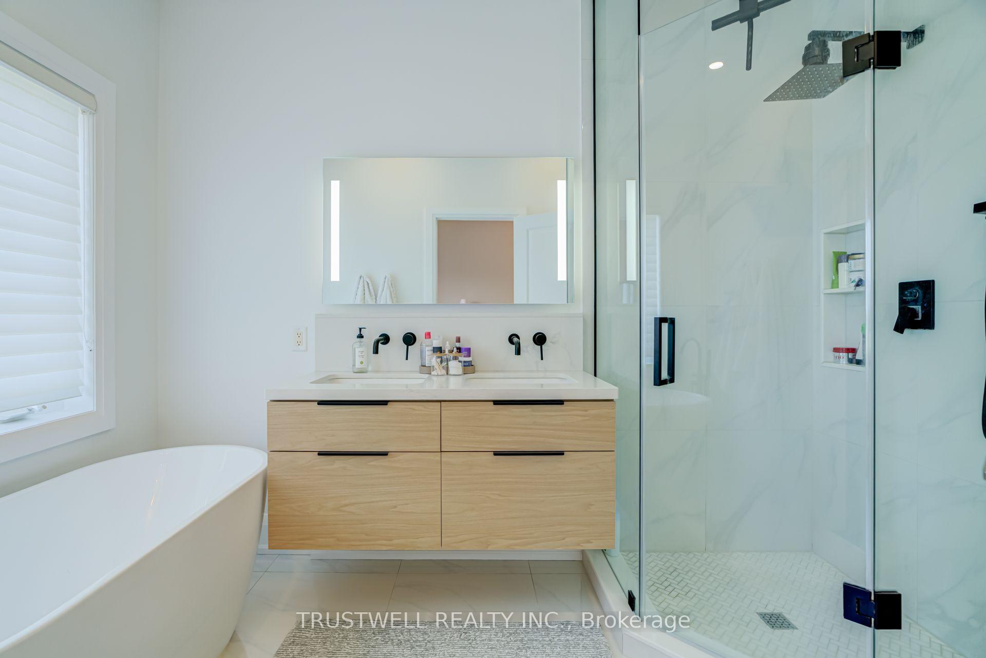 Photo 31 of 128 Hatton Garden Road, Vaughan, Vellore Village — HOMEH