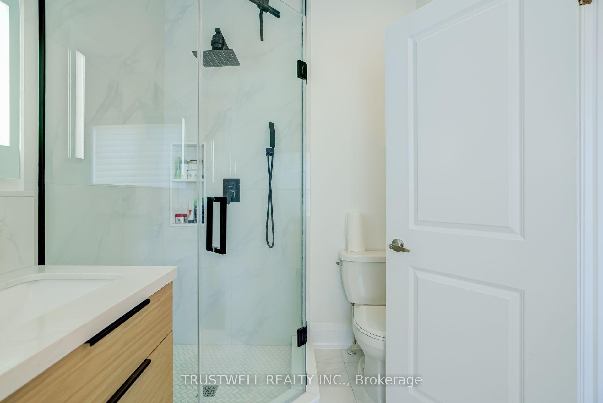 Photo 32 of 128 Hatton Garden Road, Vaughan, Vellore Village — HOMEH