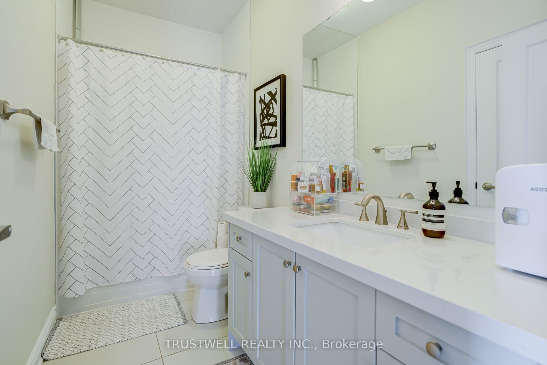 Photo 39 of 128 Hatton Garden Road, Vaughan, Vellore Village — HOMEH