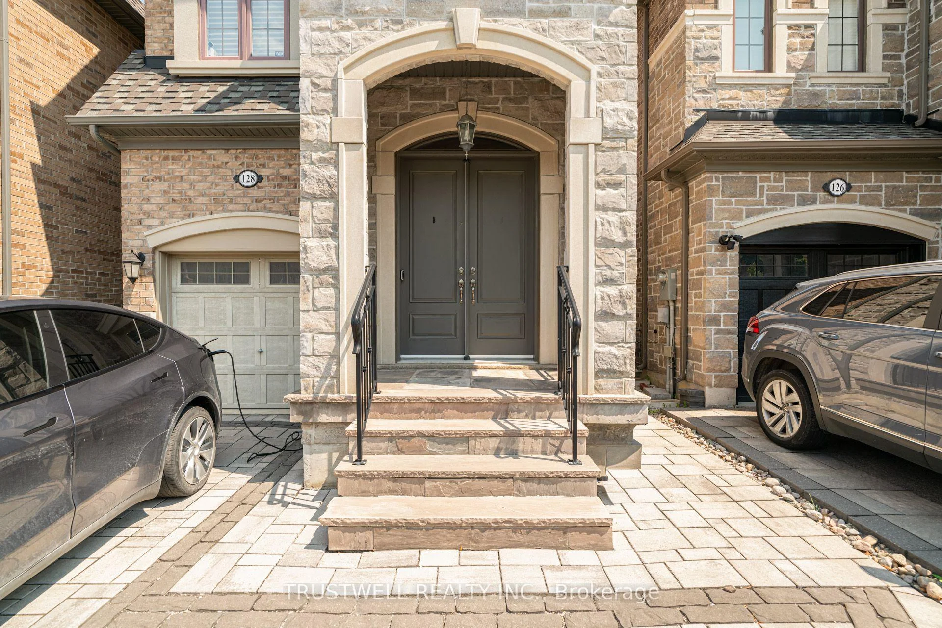 Photo 4 of 128 Hatton Garden Road, Vaughan, Vellore Village — HOMEH