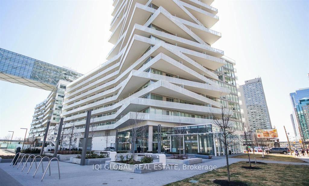 Photo 2 of Unit 2205, 15 Queens Quay Street E, Toronto, Waterfront Communities — HOMEH