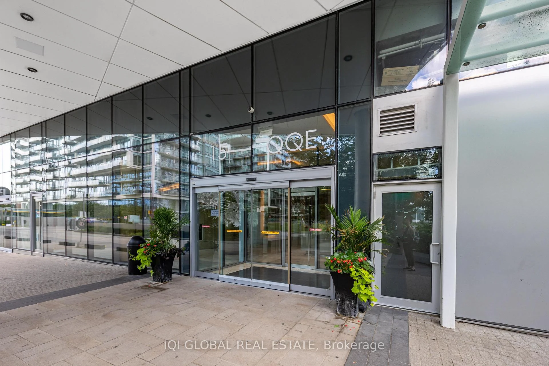 Photo 3 of Unit 2205, 15 Queens Quay Street E, Toronto, Waterfront Communities — HOMEH