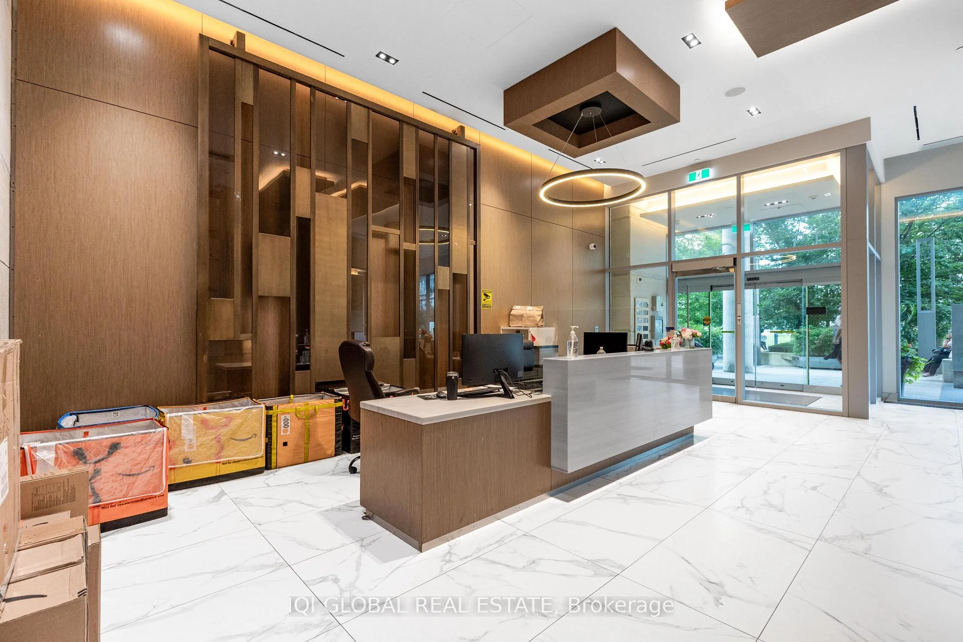 Photo 4 of Unit 2205, 15 Queens Quay Street E, Toronto, Waterfront Communities — HOMEH