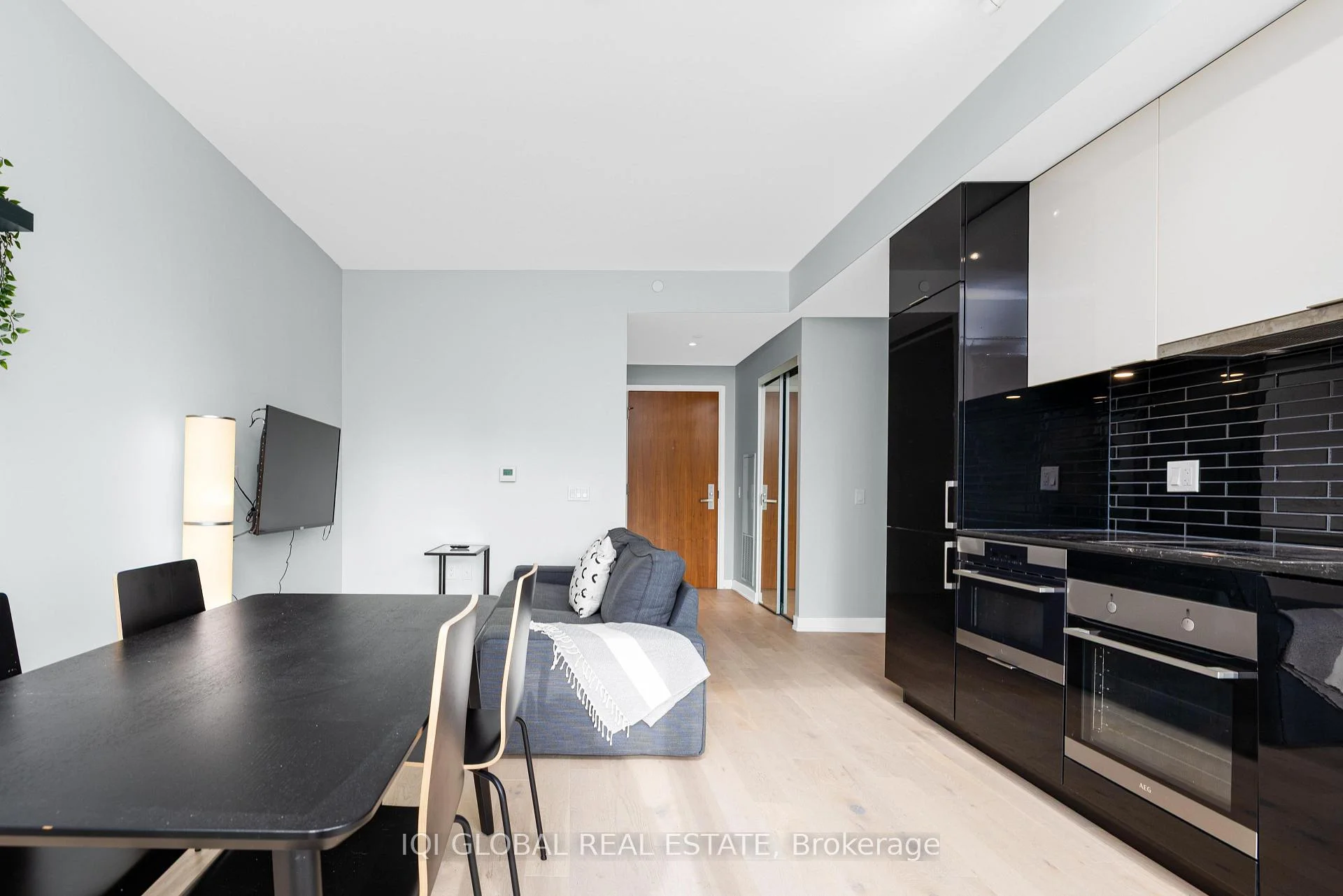 Photo 14 of Unit 2205, 15 Queens Quay Street E, Toronto, Waterfront Communities — HOMEH