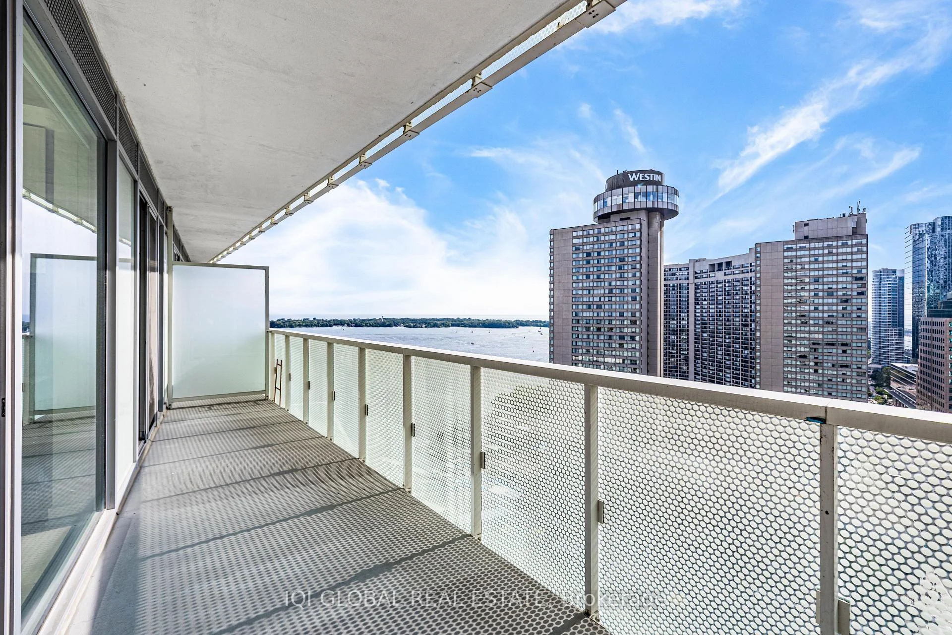 Photo 19 of Unit 2205, 15 Queens Quay Street E, Toronto, Waterfront Communities — HOMEH