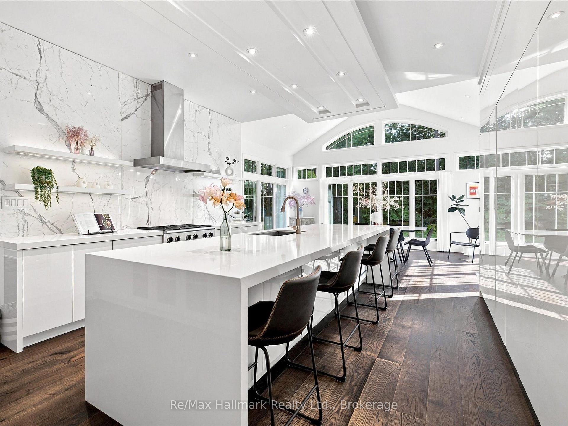 Photo 1 of 2076 Glenforest Crescent, Oakville, Ford — HOMEH