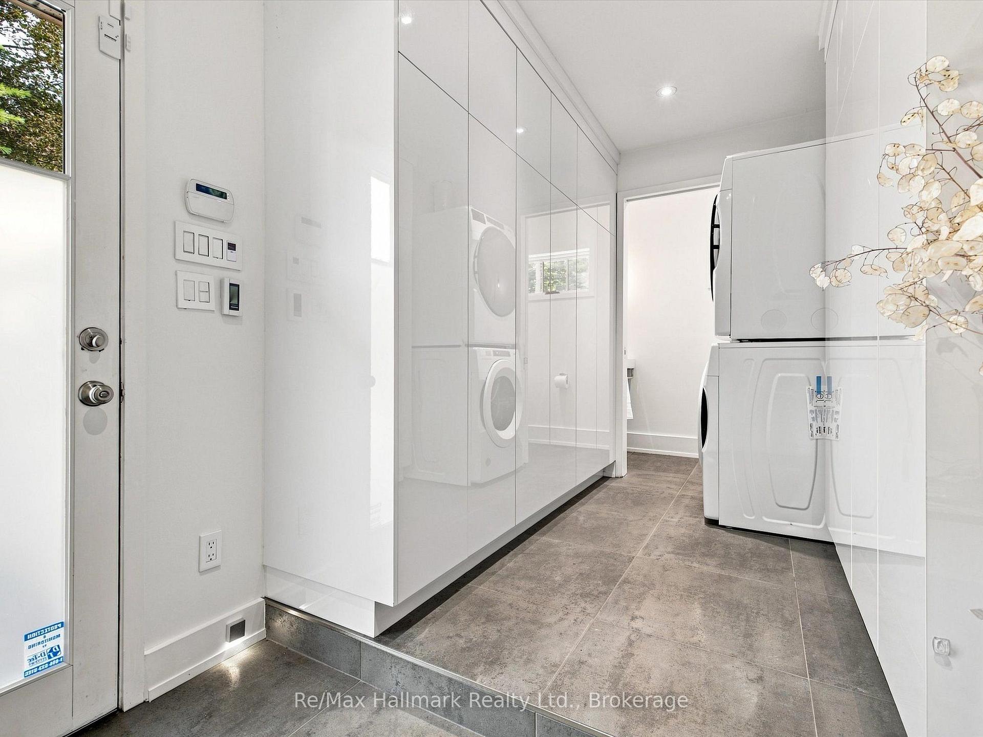 Photo 21 of 2076 Glenforest Crescent, Oakville, Ford — HOMEH