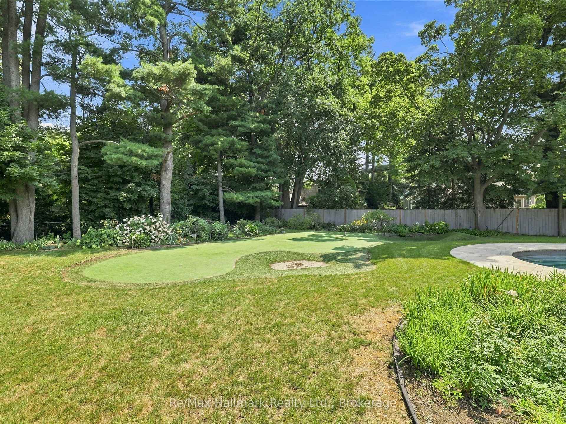 Photo 7 of 2076 Glenforest Crescent, Oakville, Ford — HOMEH