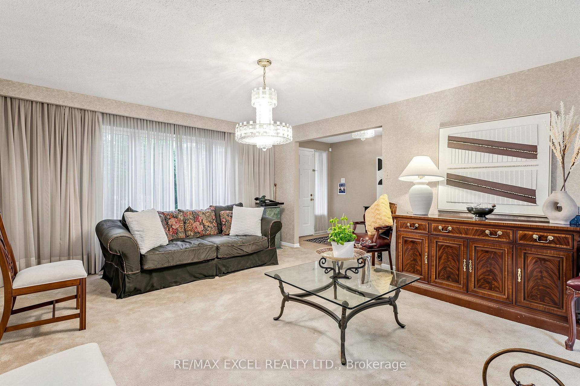 Photo 4 of 62 Ardgowan Crescent, Scarborough, Agincourt North — HOMEH