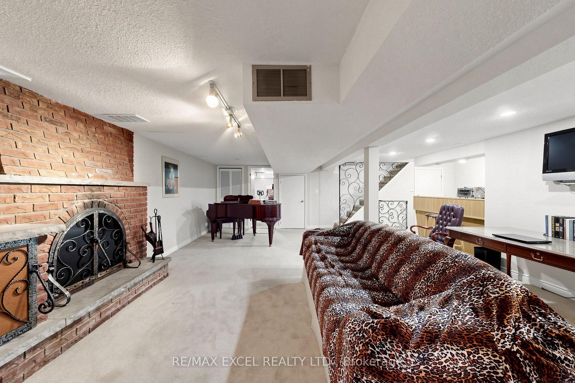 Photo 39 of 62 Ardgowan Crescent, Scarborough, Agincourt North — HOMEH