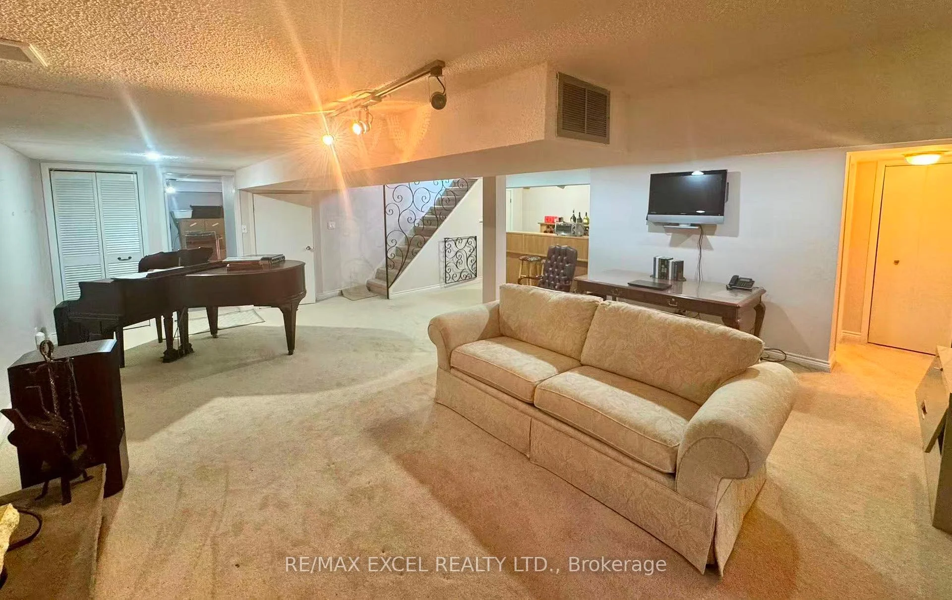Photo 32 of 62 Ardgowan Crescent, Scarborough, Agincourt North — HOMEH