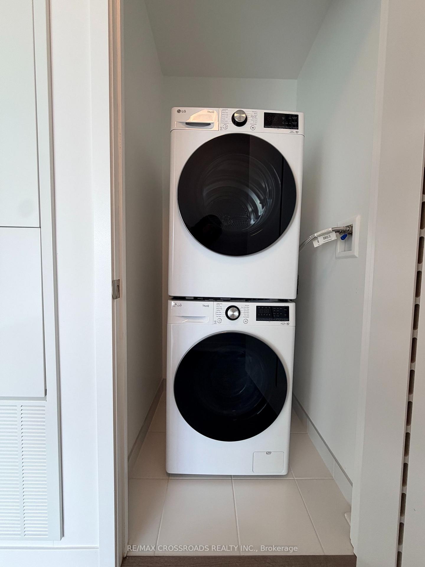 Photo 10 of Unit 2501, 10 Oak Street, Toronto, Regent Park — HOMEH