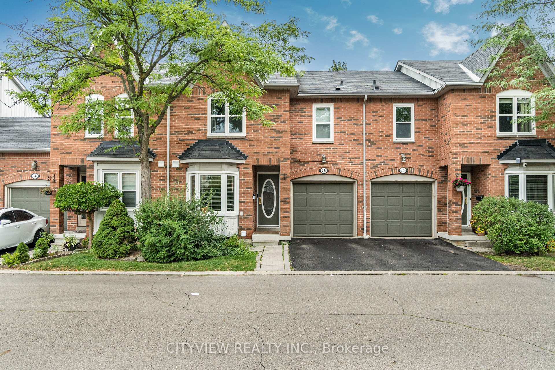 Photo 1 of Unit 25B, 5865 Dalebrook Crescent, Mississauga, Central Erin Mills — HOMEH
