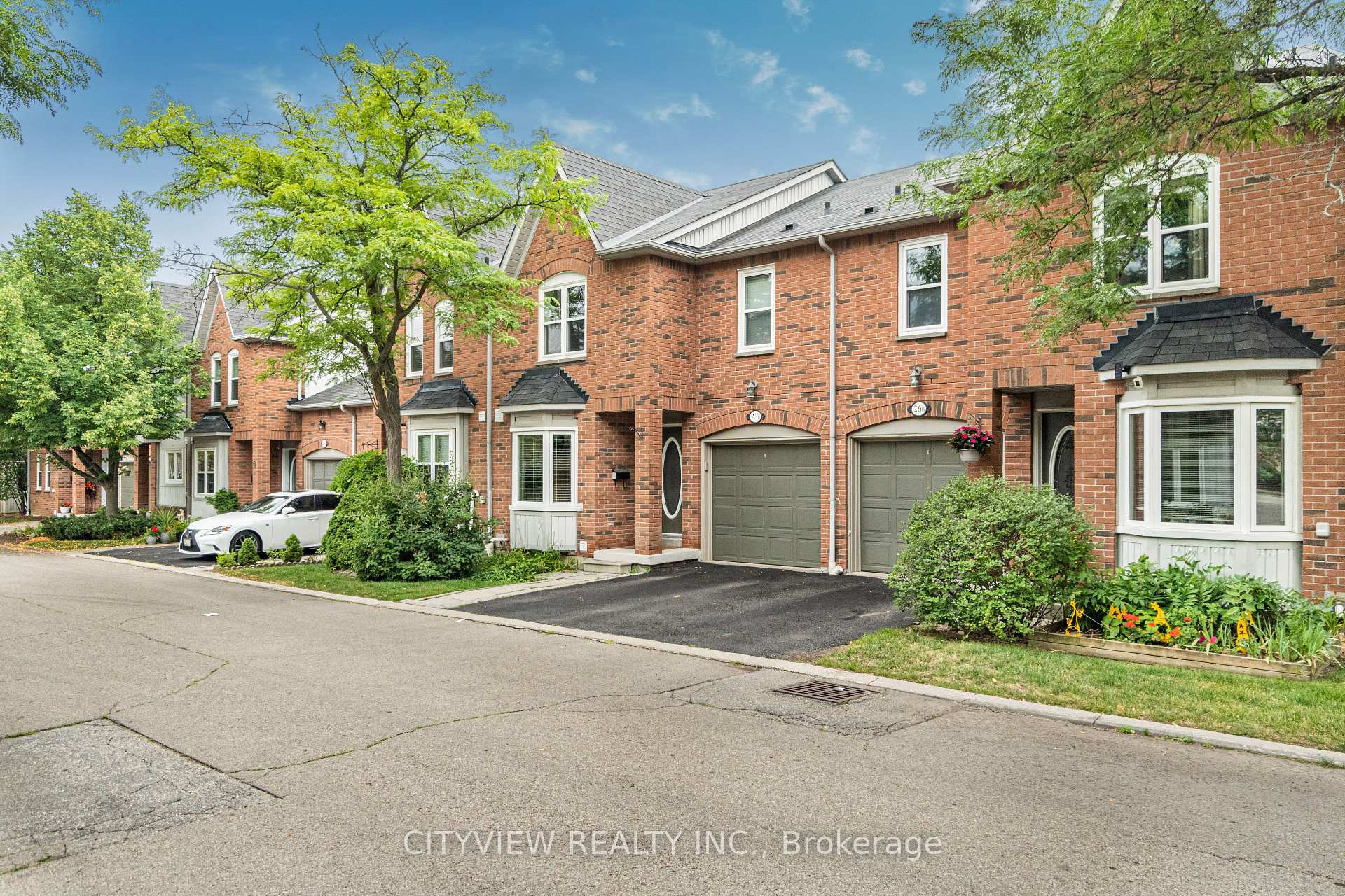 Photo 2 of Unit 25B, 5865 Dalebrook Crescent, Mississauga, Central Erin Mills — HOMEH