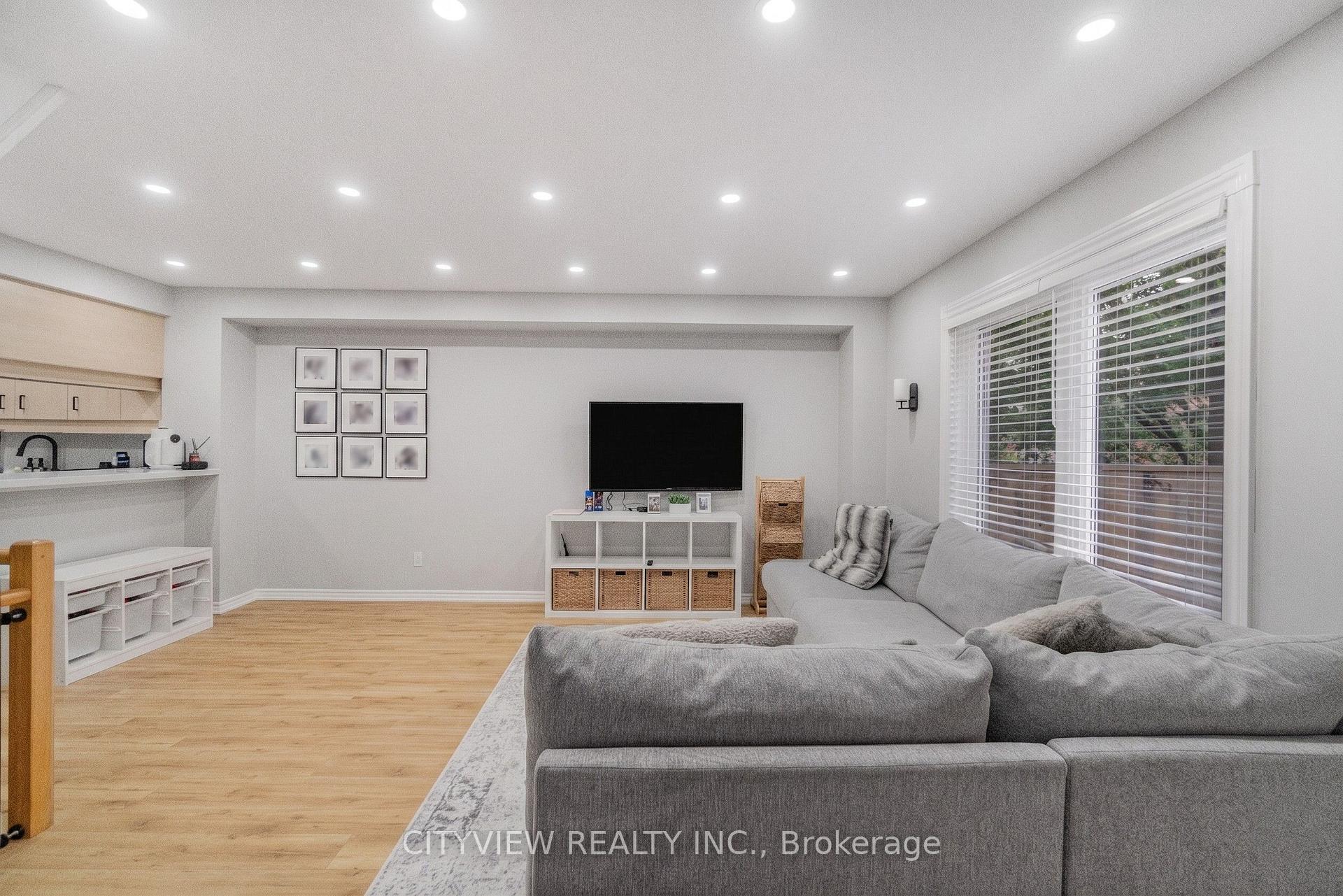 Photo 7 of Unit 25B, 5865 Dalebrook Crescent, Mississauga, Central Erin Mills — HOMEH