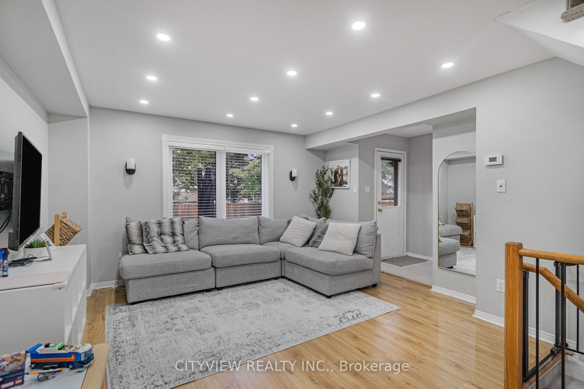 Photo 8 of Unit 25B, 5865 Dalebrook Crescent, Mississauga, Central Erin Mills — HOMEH