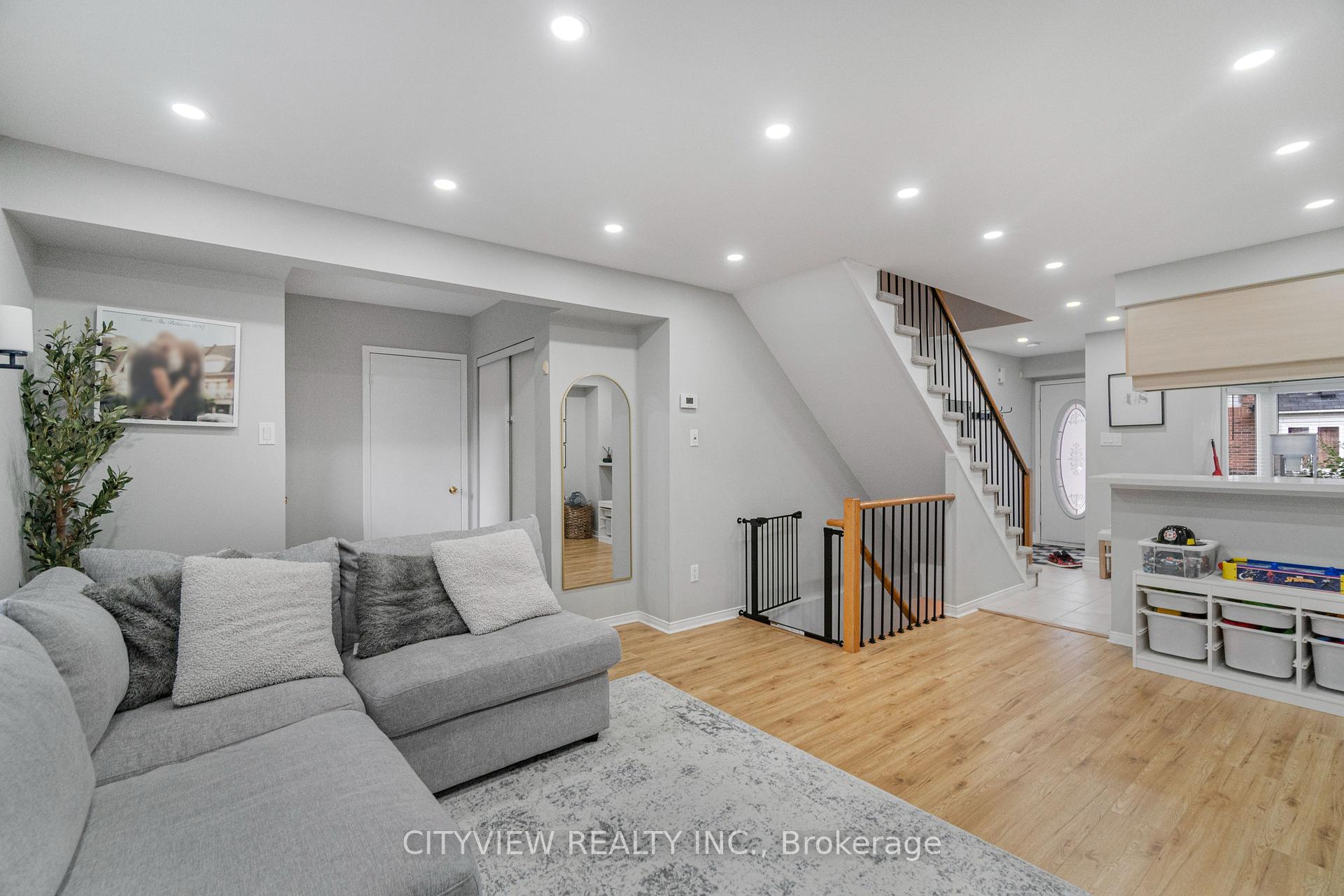 Photo 9 of Unit 25B, 5865 Dalebrook Crescent, Mississauga, Central Erin Mills — HOMEH