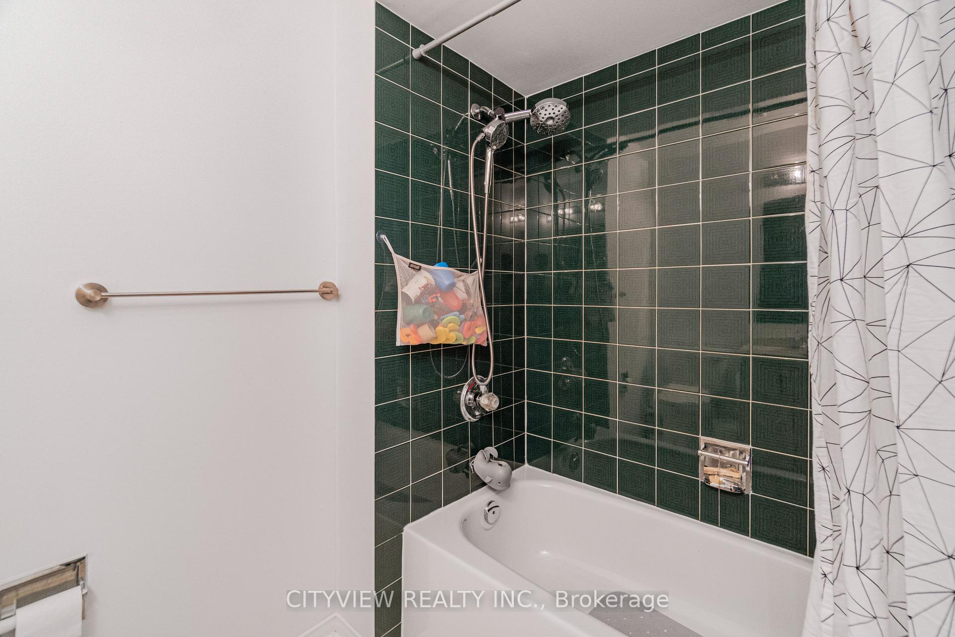 Photo 29 of Unit 25B, 5865 Dalebrook Crescent, Mississauga, Central Erin Mills — HOMEH