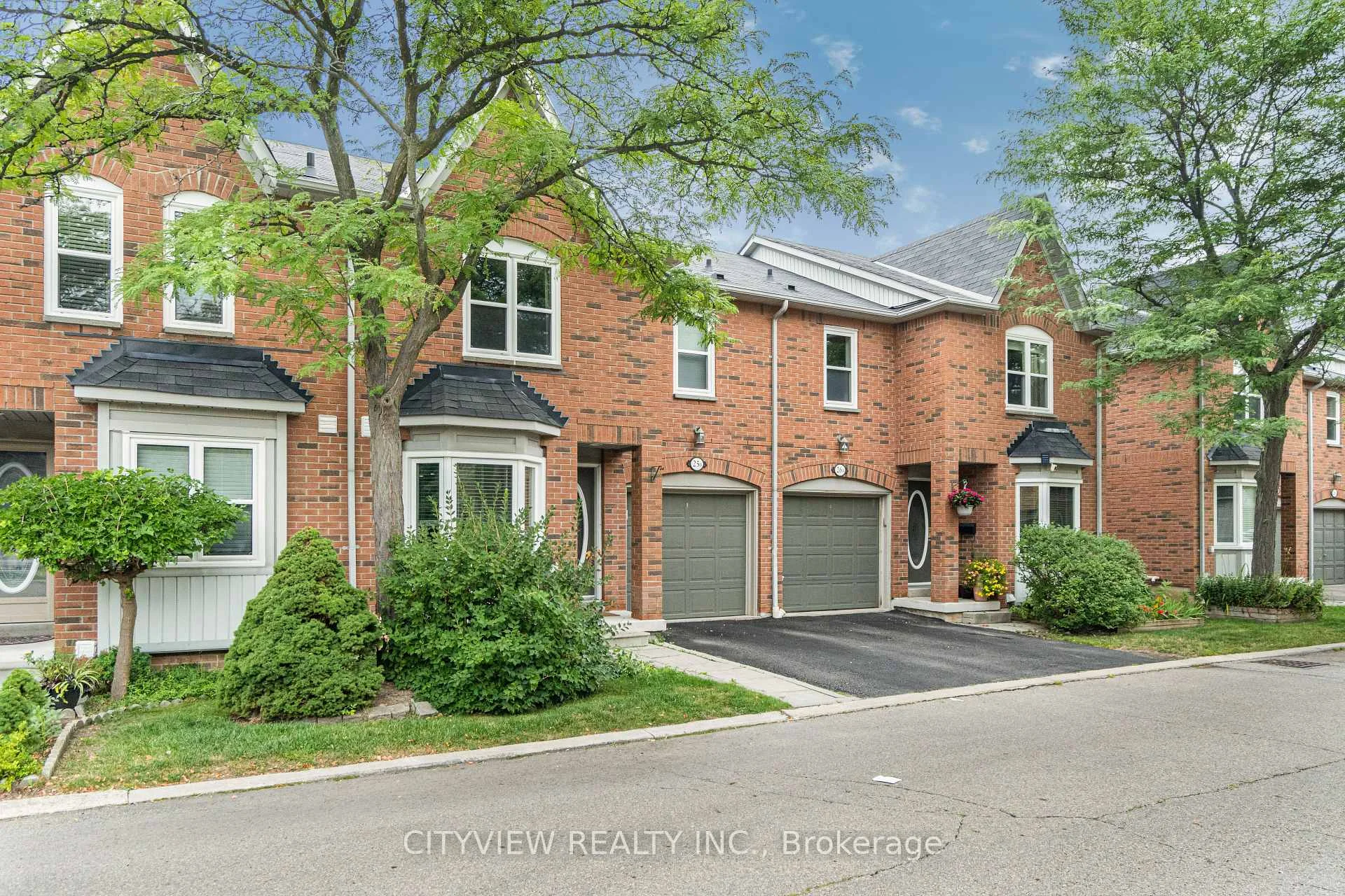 Photo 4 of Unit 25B, 5865 Dalebrook Crescent, Mississauga, Central Erin Mills — HOMEH