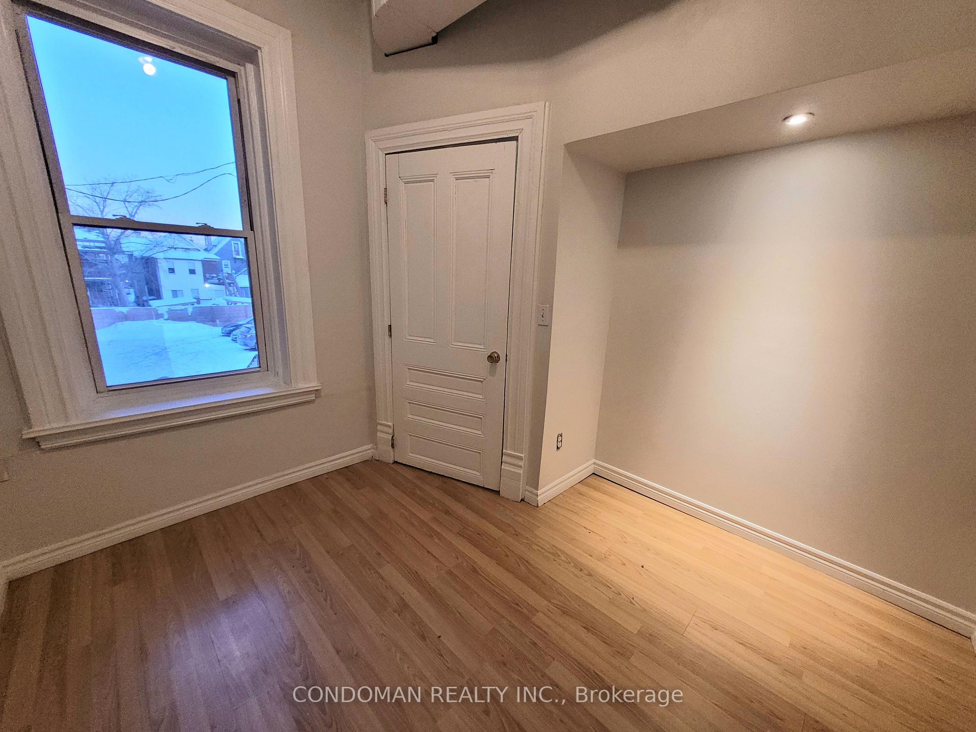 Photo 9 of Unit 4, 139 1/2 John Street S, Hamilton, Corktown — HOMEH