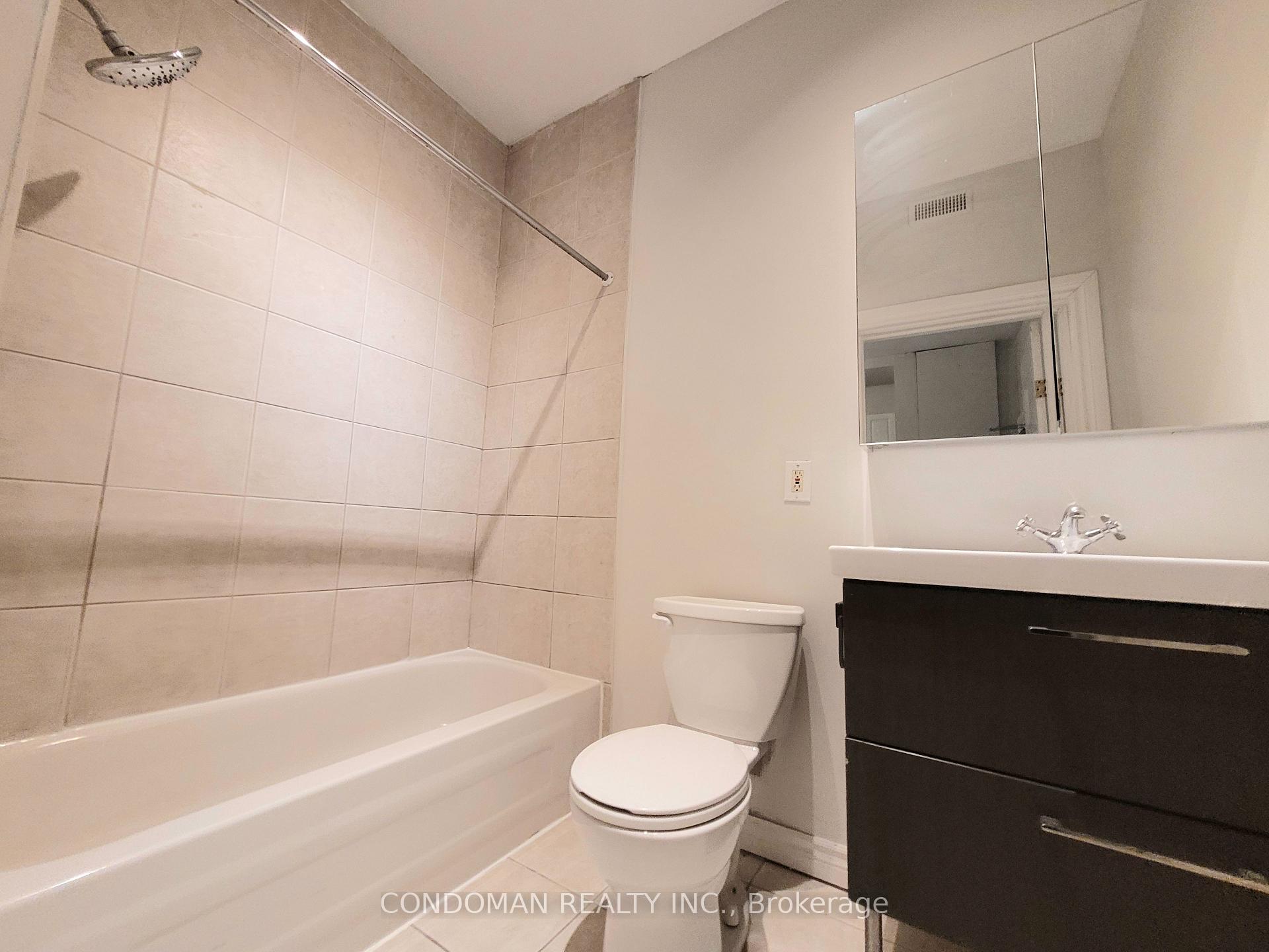 Photo 10 of Unit 4, 139 1/2 John Street S, Hamilton, Corktown — HOMEH
