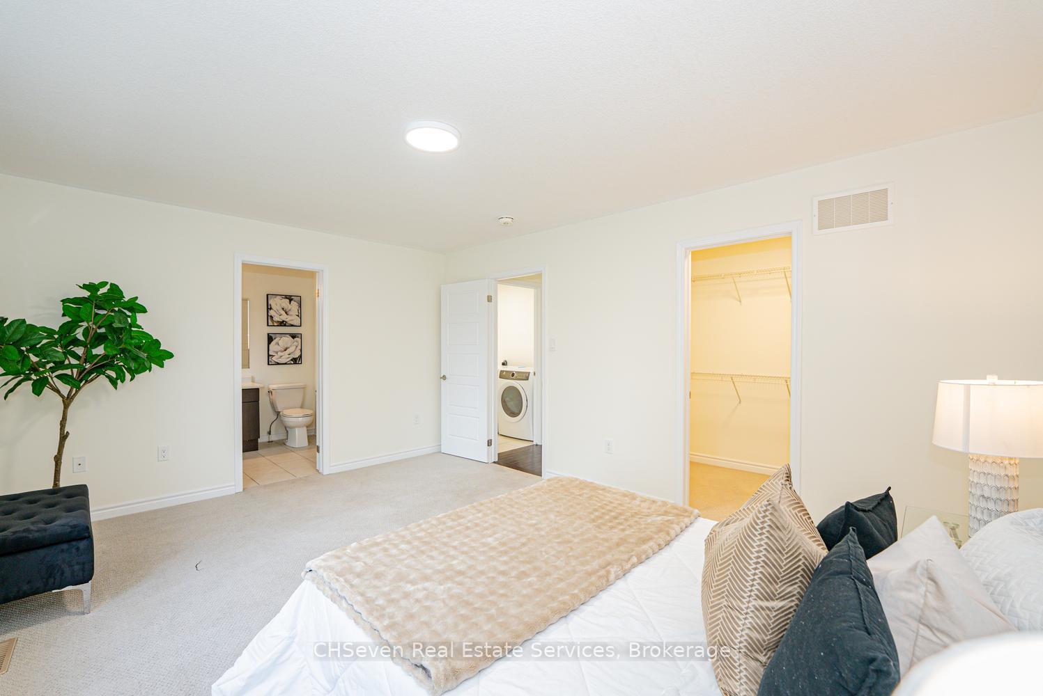 Photo 22 of 669 Doon South Drive, Kitchener, Doon South — HOMEH